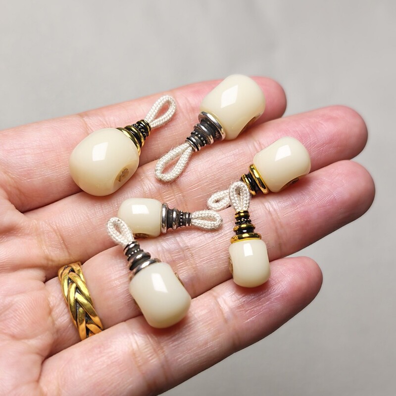 Sherpa glass jewelry three-piece accessory set, high-quality original large-hole design, suitable for both men and women, 4-10mm beads Sherpa glass jewelry three-piece accessory set, high-quality original large-hole design, suitable for both men and women, 4-10mm beads