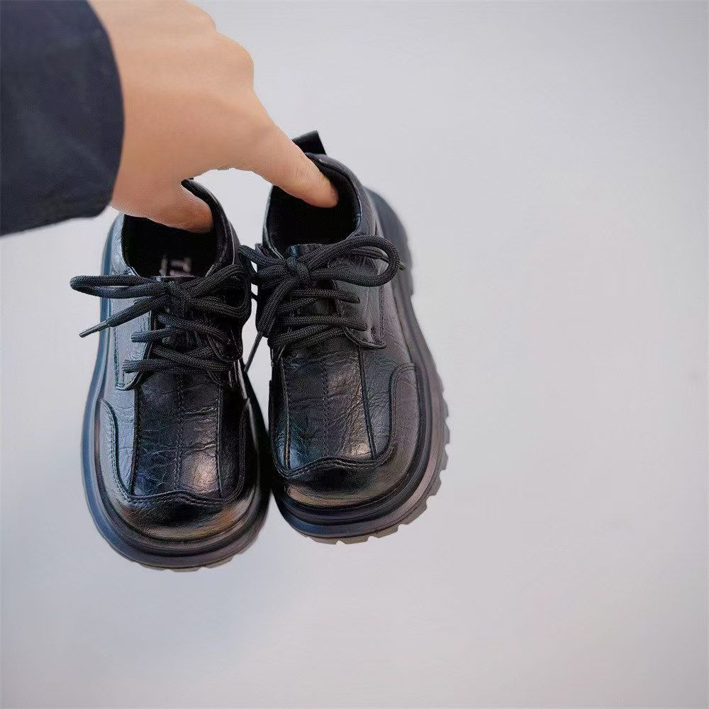 Zapatos de moda para niños 2026 primavera nuevo estilo británico retro Leaf zapatos para niñas zapatos de cuero de velcro