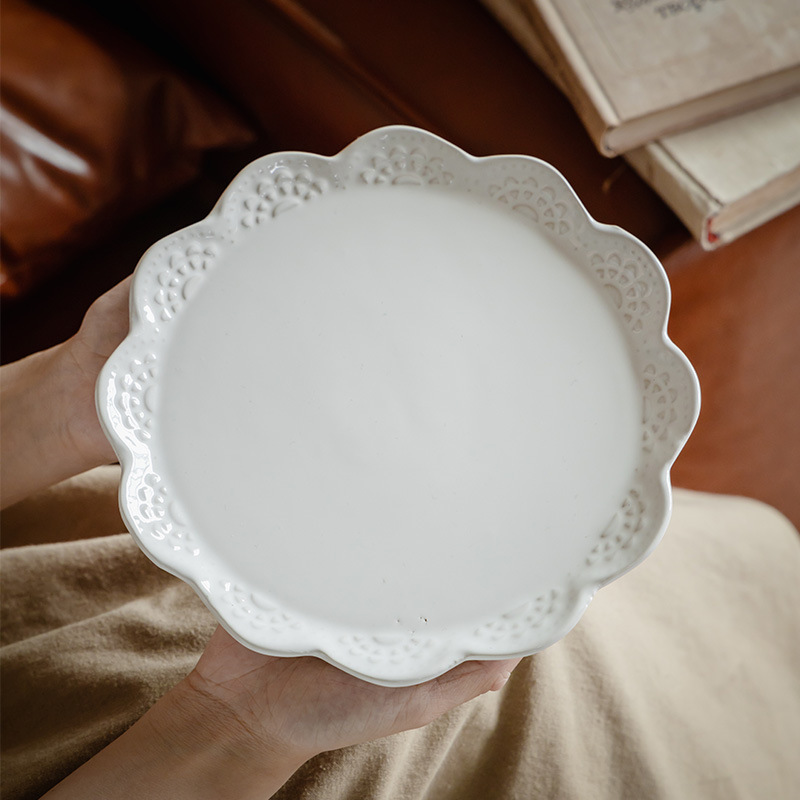 Platos de cerámica de color sólido exquisitos platos de postres de restaurante al por mayor platos de platos caseros platos de platos de alto valor de color platos de platos de comedor