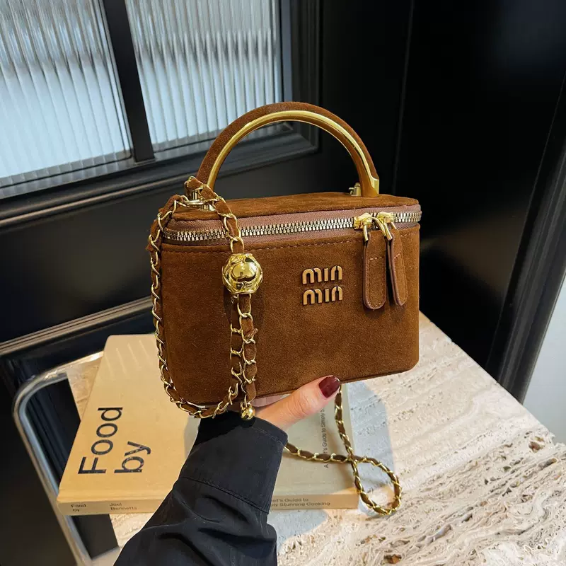 Matte box, one-shoulder bag, french style