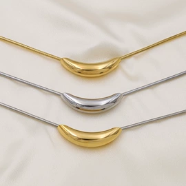 项链;耳环;戒指