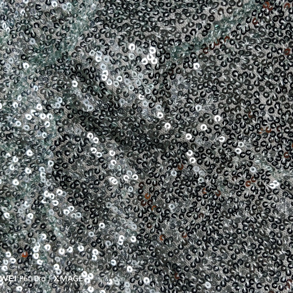 水溶金片绣花各类绣品女装 舞台服装童装亮片面料配饰厂家生产