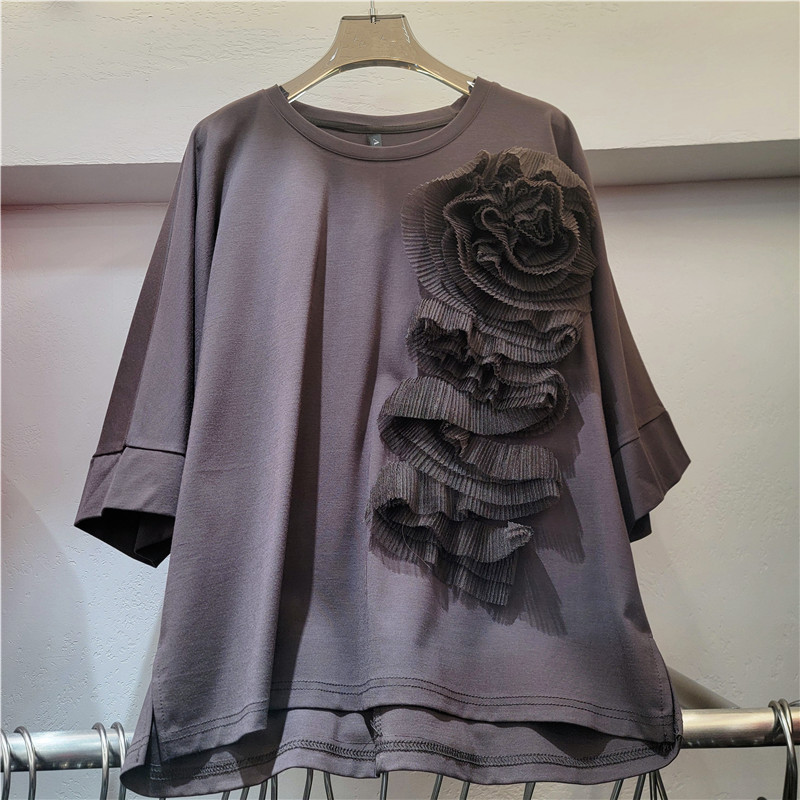 Camiseta de manga corta de flor tridimensional de industria pesada 2026 primavera y verano coreana suelta y delgada de color sólido Camiseta casual versátil