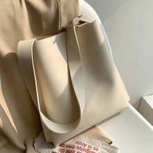 高级感质感包包女2024夏季新款潮百搭斜挎包时尚单肩大容量托特包