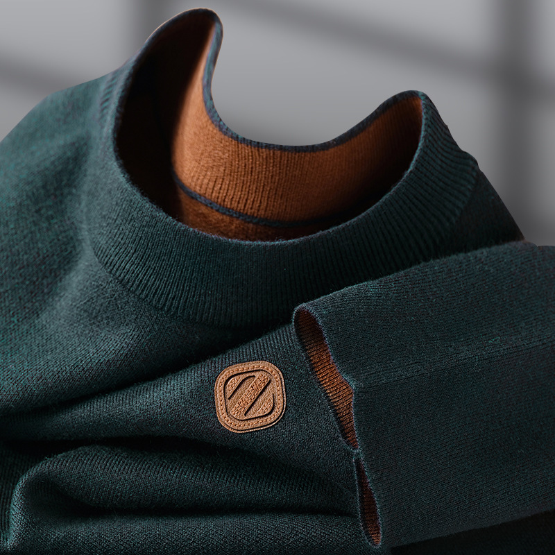 Autumn and winter good partners ~ stitching letters leather long sleeve round neck T-shirt men's sheep wool solid color warm pullover sweater