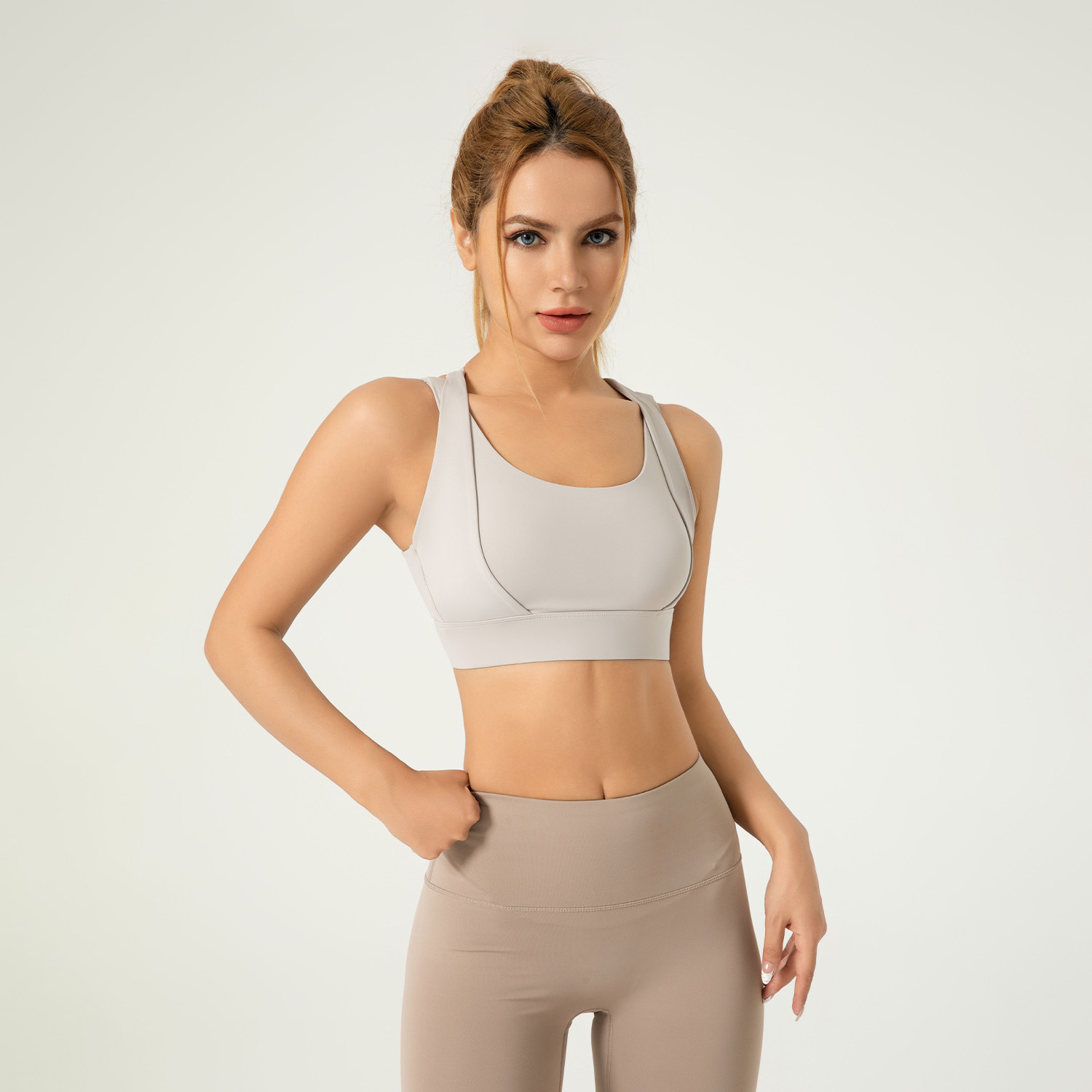 Zona especial transfronteriza de Juyitang cinturón de hombro de alta intensidad antichoque ropa interior deportiva de doble capa de acondicionamiento físico mostrando pecho sujetador de yoga