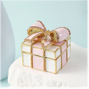 Japanese Exquisite Wedding Birthday Gift for Girls Diamond-encrusted Gold Jewelry Box Enamel Jewelry Box