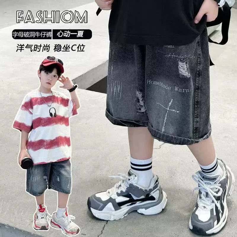 子供用パンツ 男の子用デニムショートパンツ おしゃれな黒色 男の子用夏用ミドルパンツ 韓国風 トレンドクール 2026 スポーツ夏服