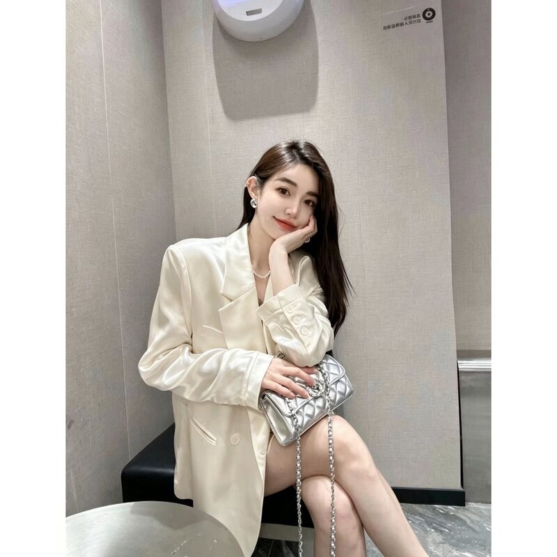 Off-white satin blazer for women, 2026 summer thin casual loose high-end light luxury acetate suit jacket Off-white satin blazer for women, 2026 summer thin casual loose high-end light luxury acetate suit jacket