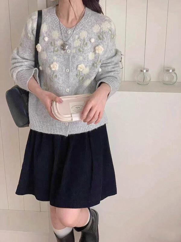 立体花朵温柔风设计感针织开衫2025秋冬新款甜美宽松毛衣外套女潮|undefined