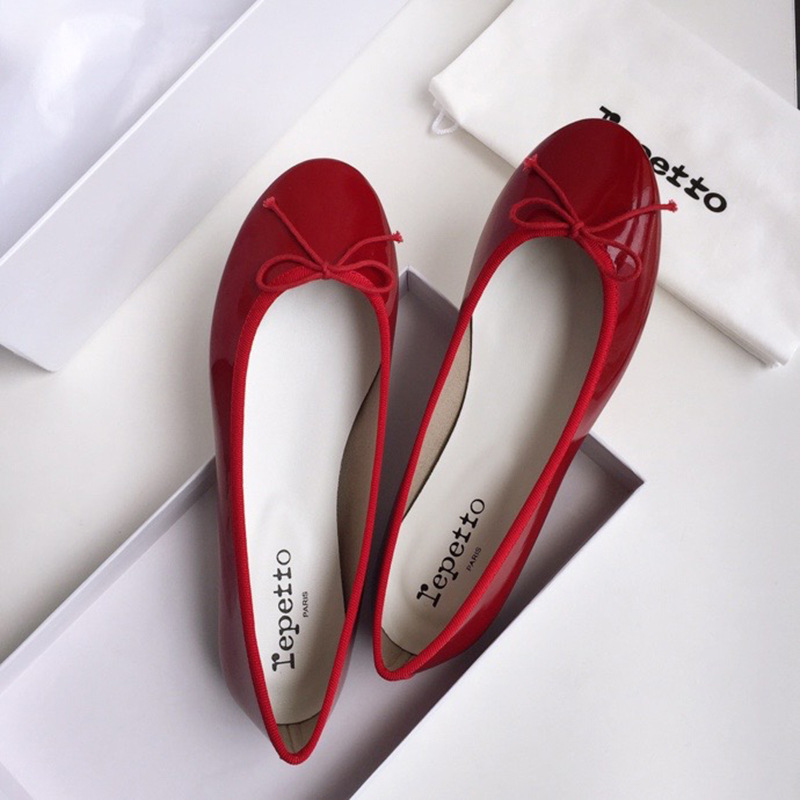 Niche Round-Toe Ballet Flats with Bowknot, Shallow Slip-On Shoes, French Retro Patent Leather Red Shoes, French Elegance