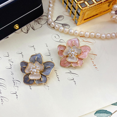 新款批发复古法式优雅气质精美古董滴油珐琅珍珠花朵胸针别针配饰|ru