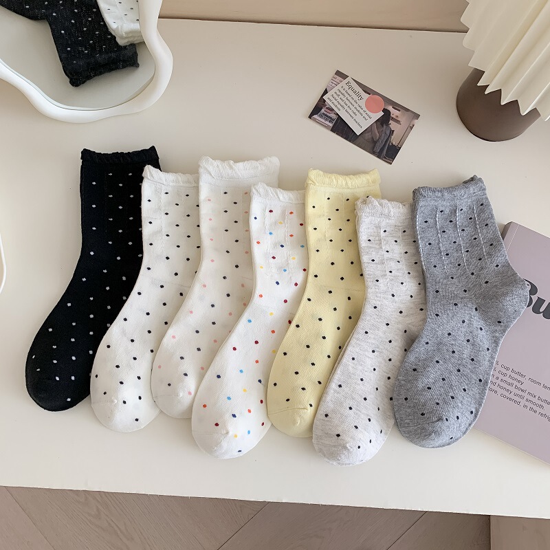 Spring and summer thin Korean college style polka dot ruffled lace socks for women, versatile retro slouch socks, mid-calf socks Spring and summer thin Korean college style polka dot ruffled lace socks for women, versatile retro slouch socks, mid-calf socks