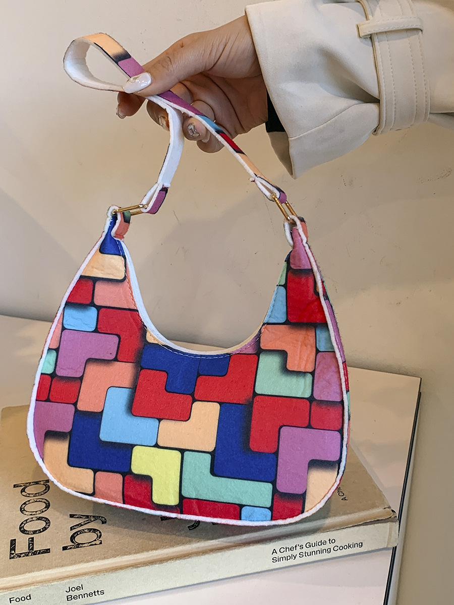 Bolsas transfronterizas para mujeres 2026 nuevo nicho de leopardo bolsas de brazo de moda para mujeres bolsas de hombro de fieltro de color universal