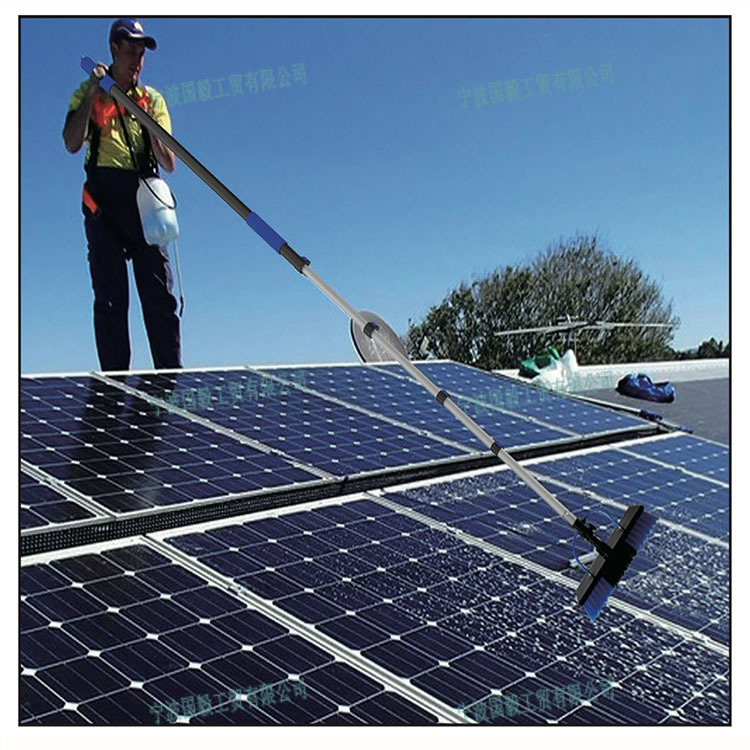 太陽光発電およびソーラーパネルハウスクリーニングトップなどに適した給水ロッド付きソーラーパネルクリーニングブラシはメーカーから直接販売されています|undefined