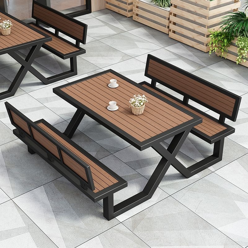 Iron and wood composite barbecue table and chair set, four pieces, suitable for outdoor patios, waterproof and sun-resistant, perfect for balconies and parks, providing a relaxing and comfortable experience