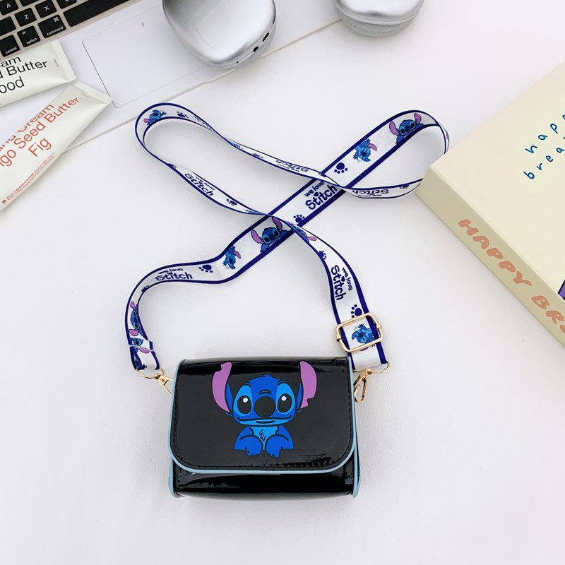 블랙 블루 스티치