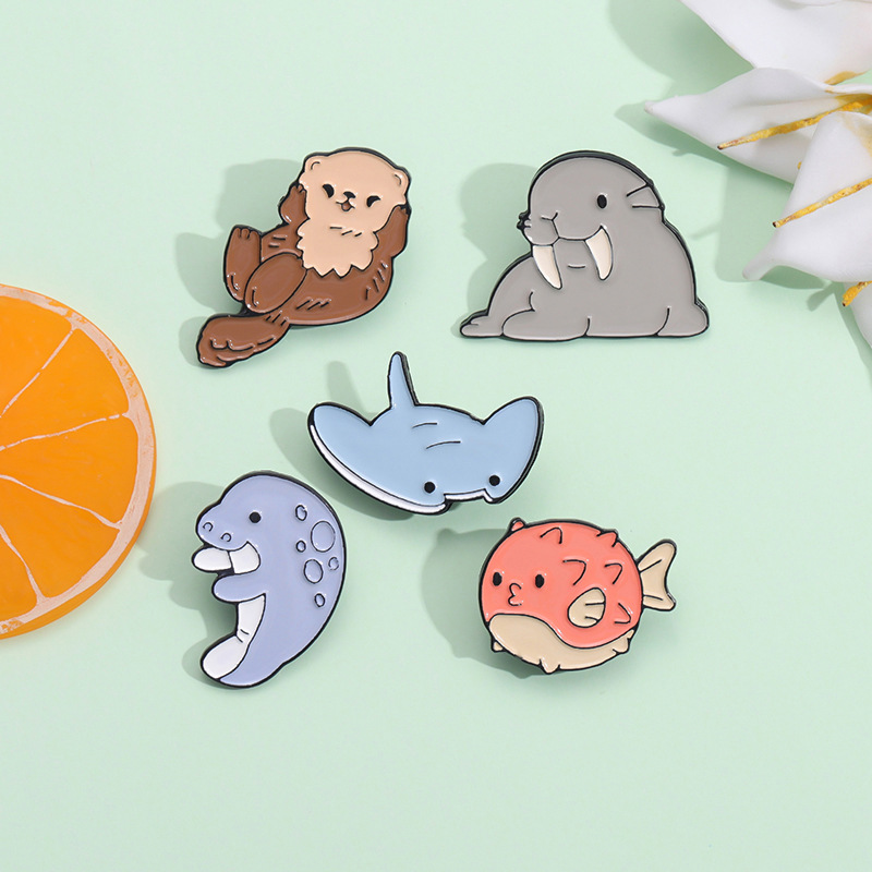 8g Weight Brooches Classification Holiday, Party Occasion Alloy, Metal Material Animal, Cartoon, Ocean, Dolphin, Octopus, Fish, Shark Pattern Unisex Gender Plating Design Cute Style Cute Pin Animal Cartoon Ocean Alloy Metal Plating Unisex Brooches 3