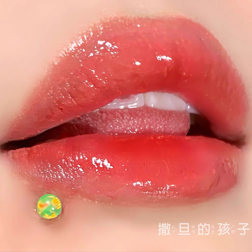 Pointed titanium steel lip stud product view
