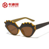 Fashionable sunglasses, trend glasses solar-powered, European style, 2022 collection, cat's eye