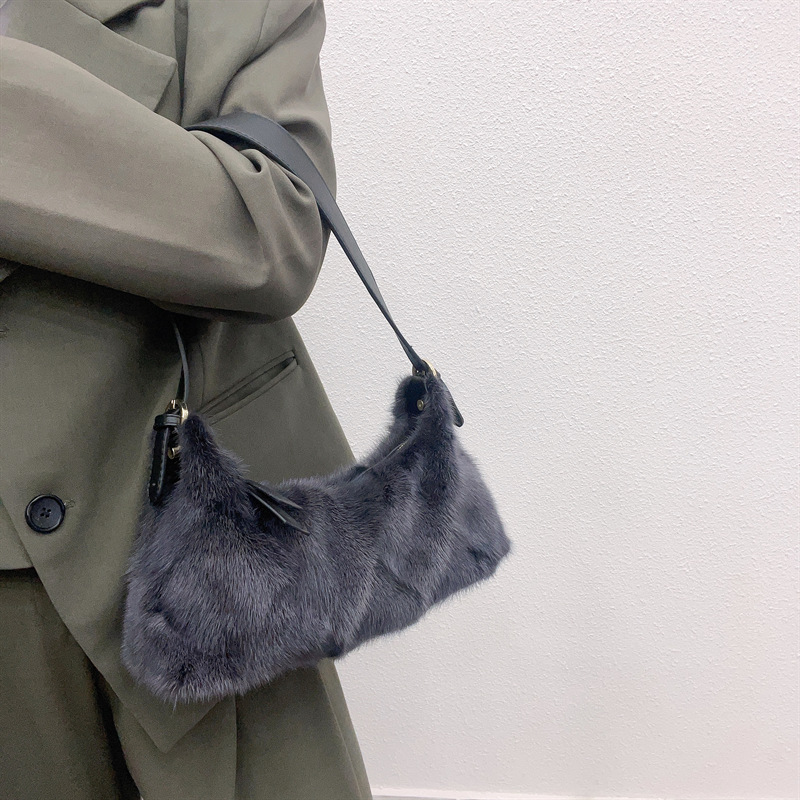 A77CC5B13888E5BBEED0709EA9F623