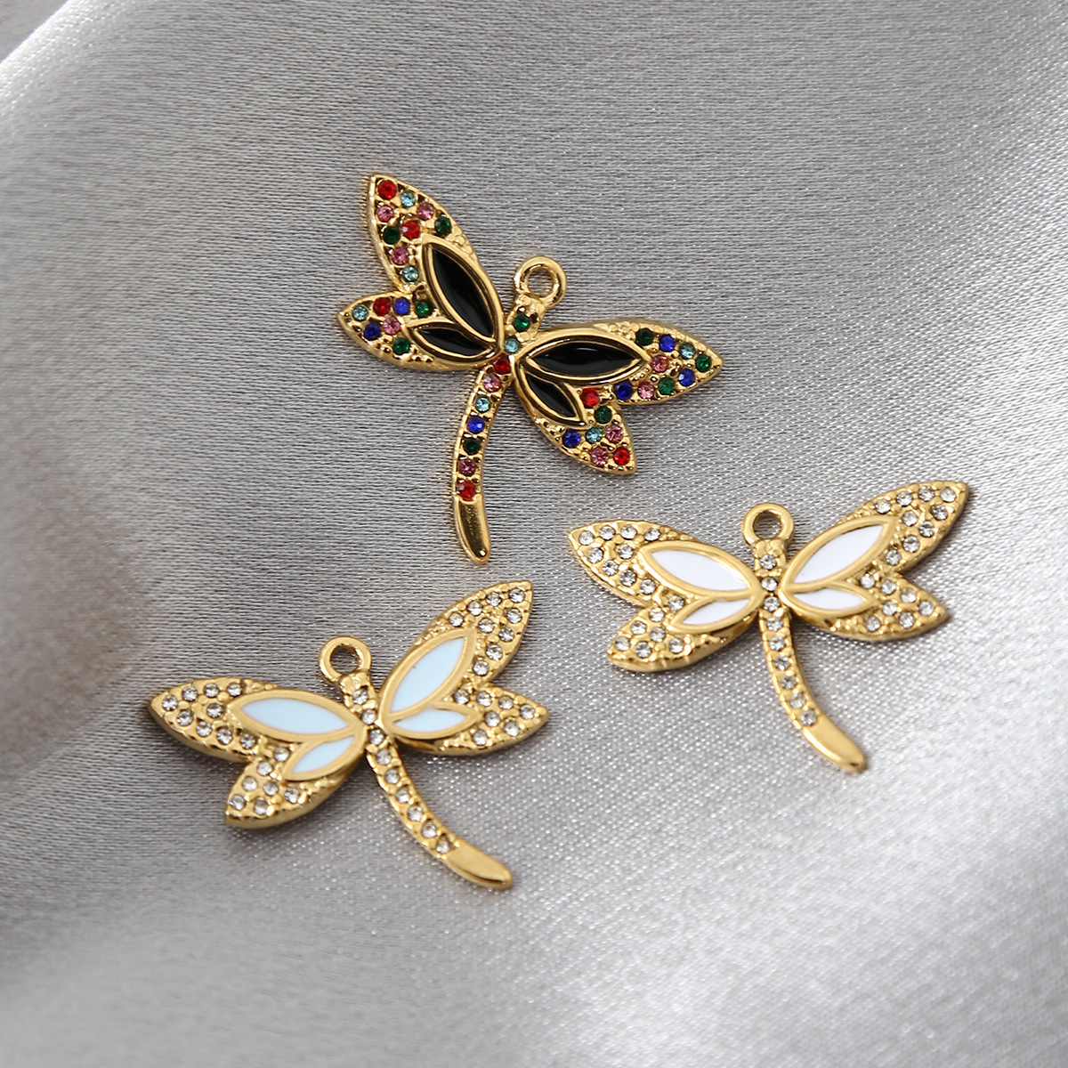 4g Weight Pendant Jewelry Making Type 20 * 27mm Jewelry Making Size Zircon Inlay Material Jewelry Accessories Classification 304 Stainless Steel Material Dragonfly Pattern All Seasons Season Plating Design Elegant, Glam Style 20 * 27mm 304 Stainless Steel Zircon Dragonfly Pendant Jewelry Accessories 无