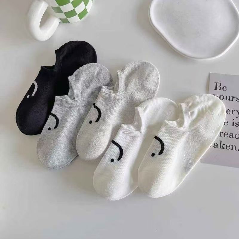 Calcetines de verano para mujer, cara sonriente, calcetines finos de dibujos animados, calcetines de barco para mujer, calcetines casuales de moda para estudiantes, calcetines de boca baja al por mayor