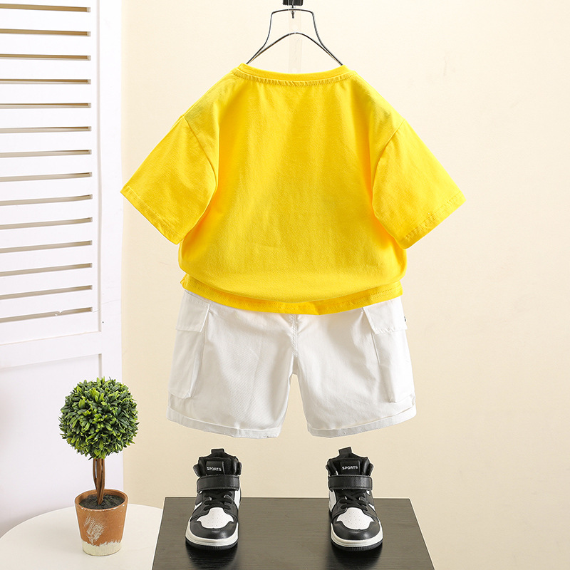 7417 Pantalones cortos de herramientas de verano para niños Traje de manga corta de estilo occidental para niños 2025 Nuevo traje de dos piezas guapo para bebés para hombres