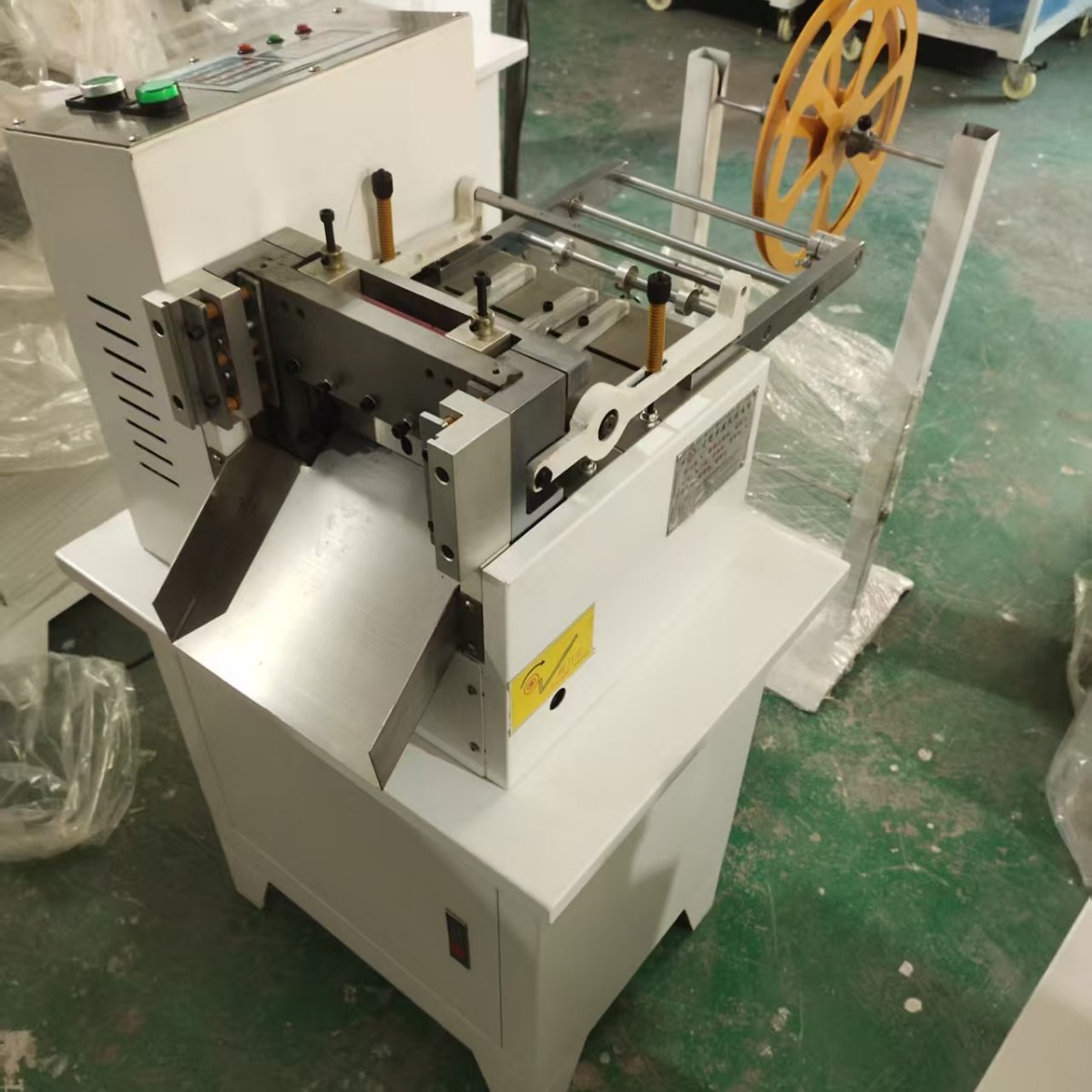 全自动切绳机 胶带分切机 电脑切带机 安全带熔切机 吊索带切断机