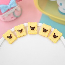 食玩小熊面包片diy配件奶油胶手机壳贴饰过家家道具树脂配件批发