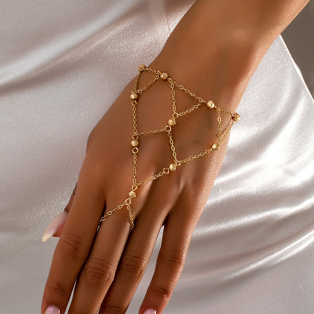 1 Piece of Fashionable and Simple Finger-Link Bracelet, Wedding Accessory for Women, Suitable for Various Occasions Such as Banquets and Parties