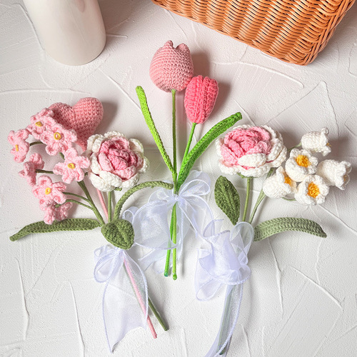 Cross-border hot selling hand-woven versatile bouquet pendant for home door refrigerator ice sticker decoration gift