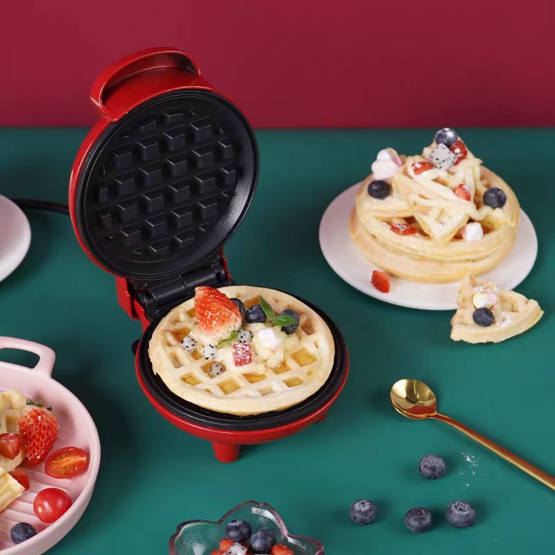 Mini máquina de waffle mini doméstica mini abrasivo funcional comercial máquina de muffle pequeña doble cara calentada galleta de pastel eléctrica