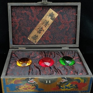 �������l����m͢��ظ߷��ʯ�t��ʯ��ö��ͬ�ɫһ����ľ��