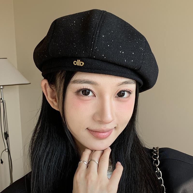 Retro elegant light and thin comfortable beret for leisure