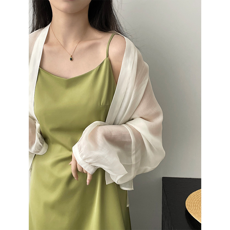 Zhi Cui Xi Paired with a Blazer and Spaghetti Strap Dress for Women, Waist-Cinching Satin Long Dress 5130, High-Waisted and Slimming