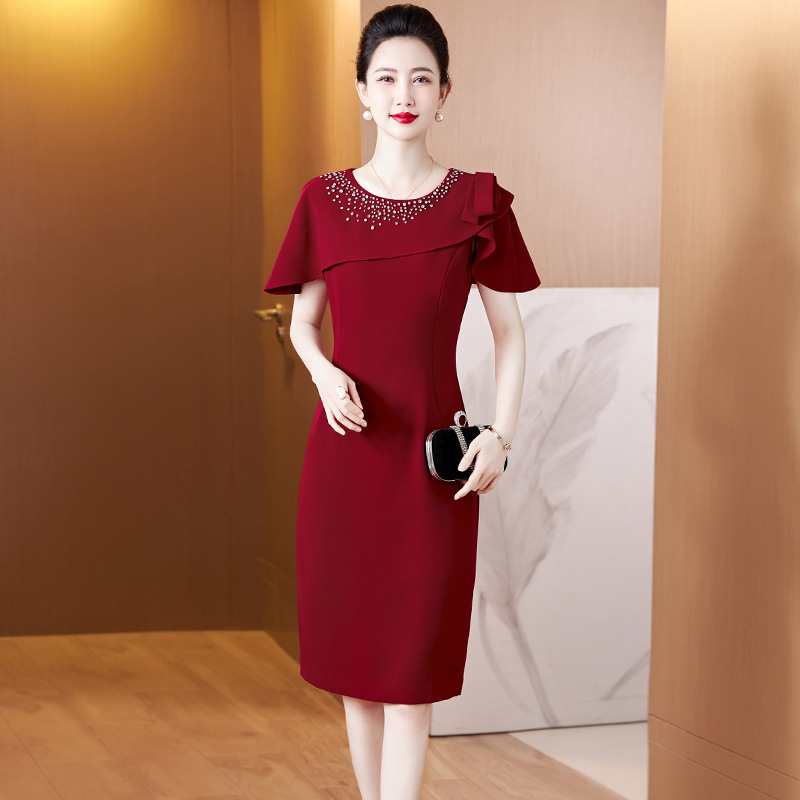 Young Mother's Wedding Banquet Dress, 2026 New Summer Style, Elegant and Noble Wedding Dress for Mother-In-Law Young Mother's Wedding Banquet Dress, 2026 New Summer Style, Elegant and Noble Wedding Dress for Mother-In-Law