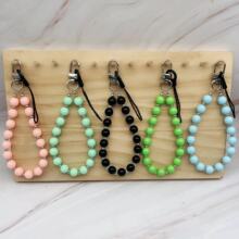 2024新款亚克力小清新珍珠花朵手机壳钥匙扣马卡龙色系挂饰挂链