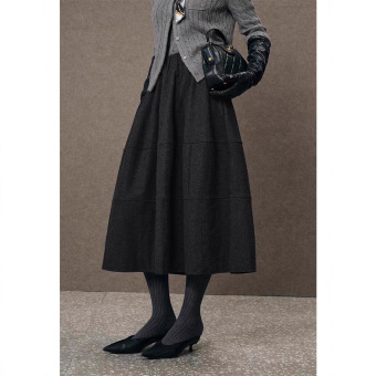 四媛 赫本风羊毛结构肌理感花苞伞裙25秋冬优雅复古A字半身裙9389