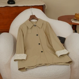 女式毛呢外套;女式衬衫;女式马甲