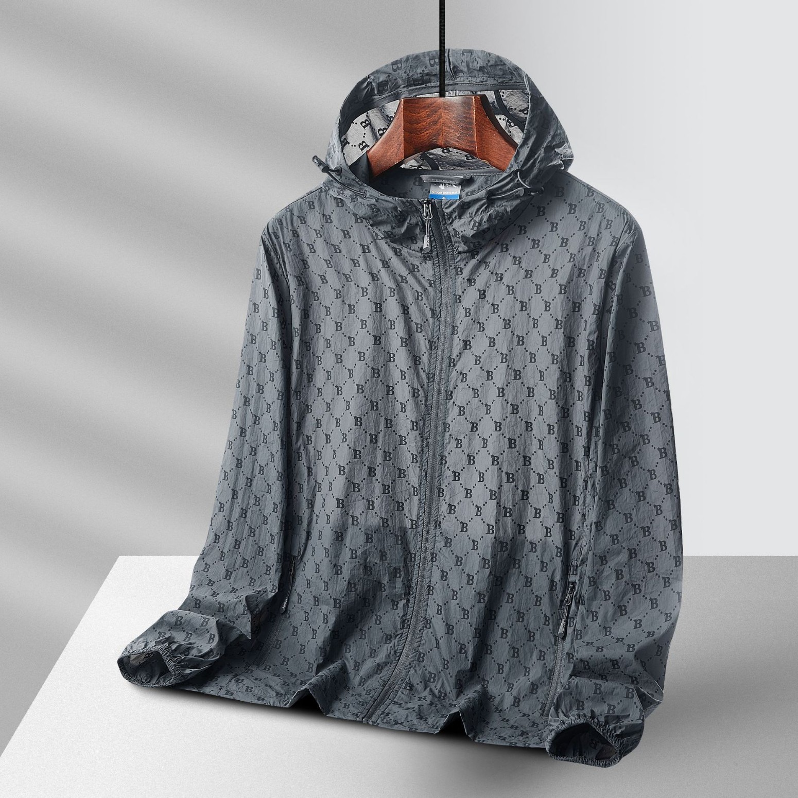 Men's Casual Outdoor Sports Windbreaker Summer New Stand-Up Collar Loose Men's Sun Protection Clothing Breathable Hooded Skin Clothing