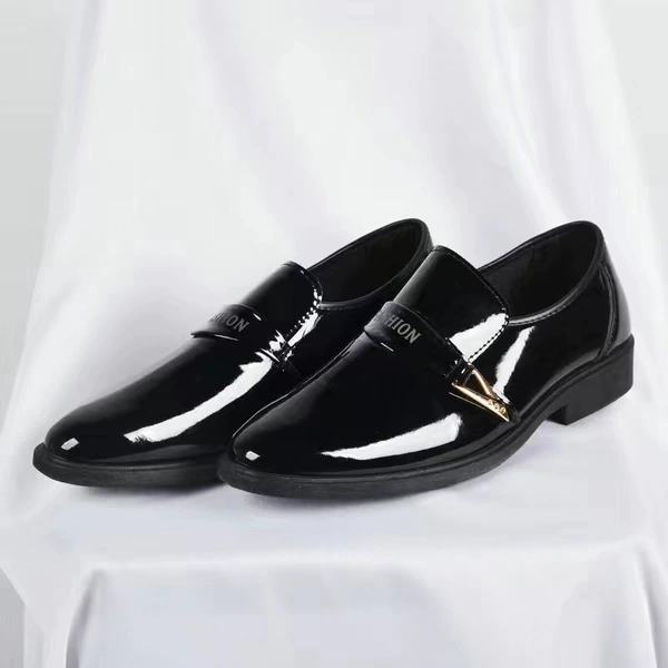 Sebas shoes (please note the size for order)