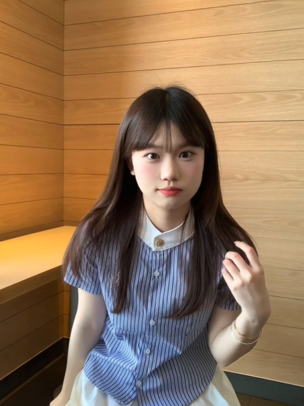 韩系学院风刺绣蓝色条纹短袖衬衫女夏季百搭显瘦小众设计衬衣上衣|undefined