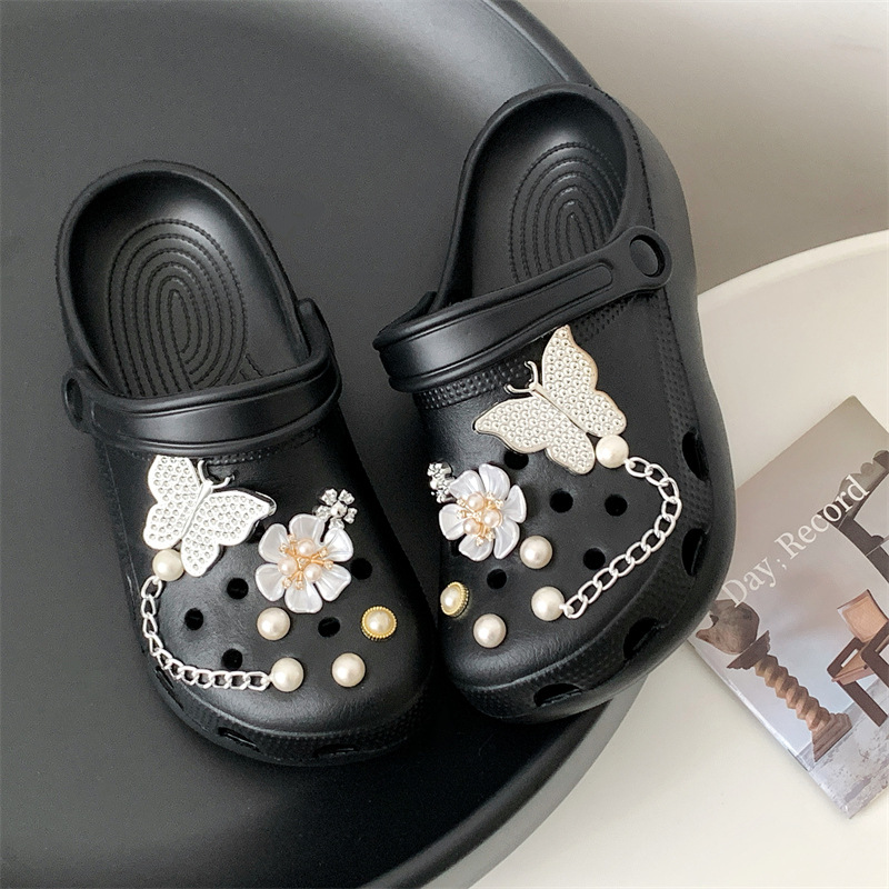 진주나비 [14종 세트]에는 신발이 포함되어 있지 않습니다.