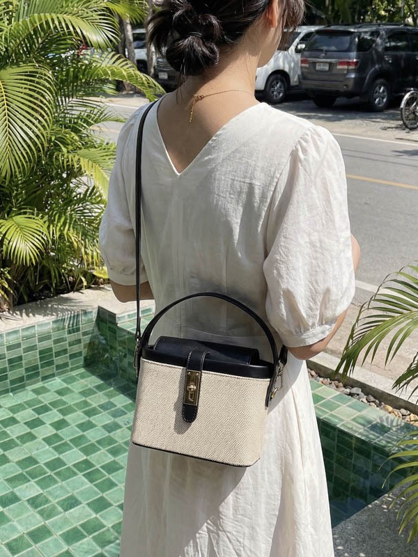2026 comercio exterior nuevo exquisito bolso de cubo de mano mujer tela de textura superior color contrastante empalme mochila de hombro