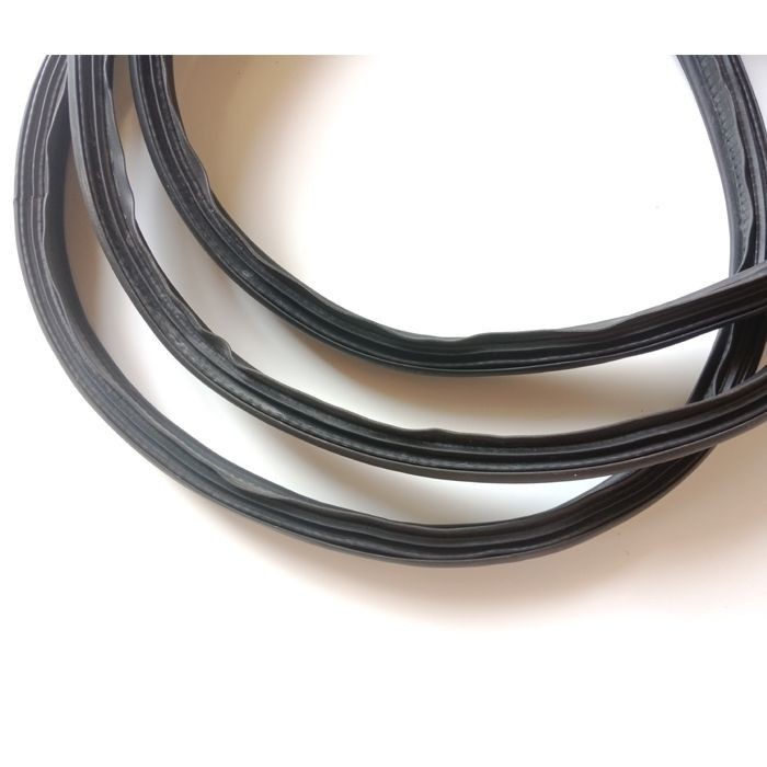 Suitable for Buick Excelle trunk sealing strip, waterproof rubber strip for new and old models, hatchback, HRV, and luggage compartment rear
