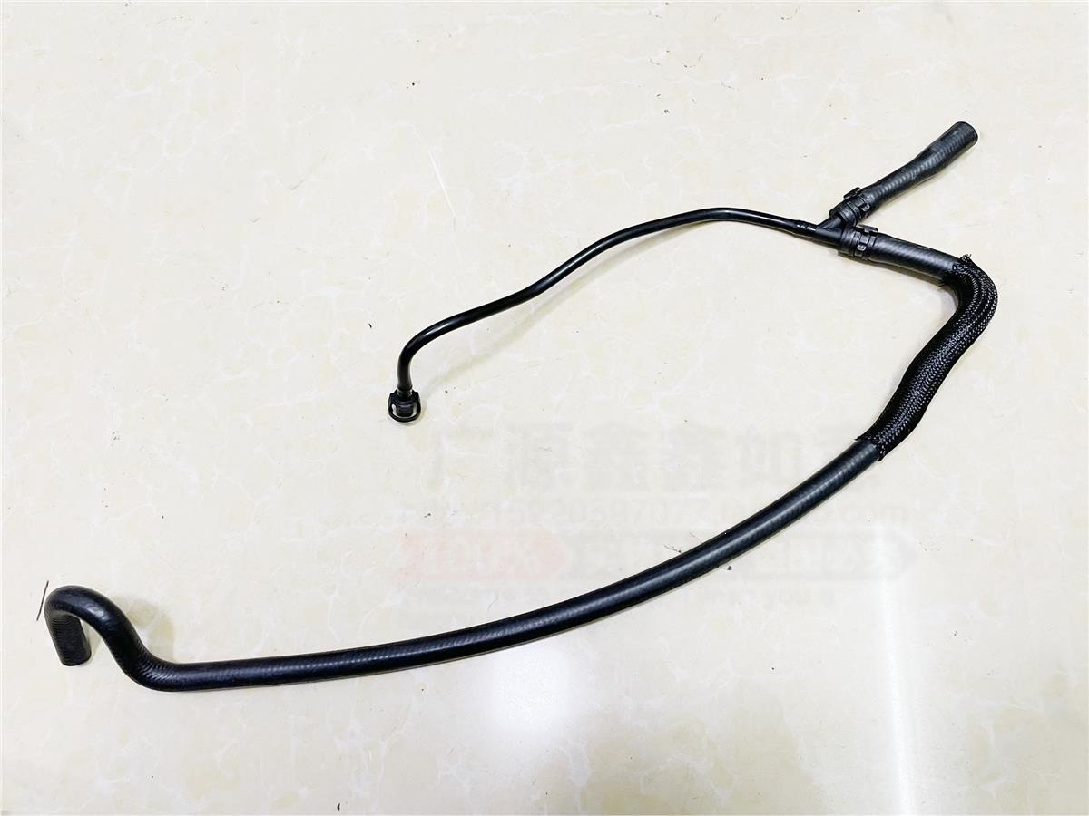Suitable for Land Rover Discovery 4, Range Rover 3.0T, and Range Rover Executive/Sport 5.0T – coolant expansion tank hose