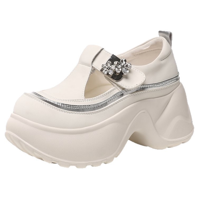 Pequeño aumento de altura de fondo grueso zapatos blancos para mujeres 2026 verano nuevo hueco respirado zapatos de papá sandalias casuales