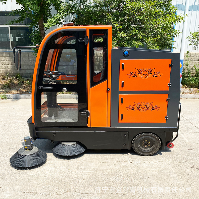 新能源扫地车现货全封闭驾驶式电动扫地车厂区路面环卫雾炮清扫车