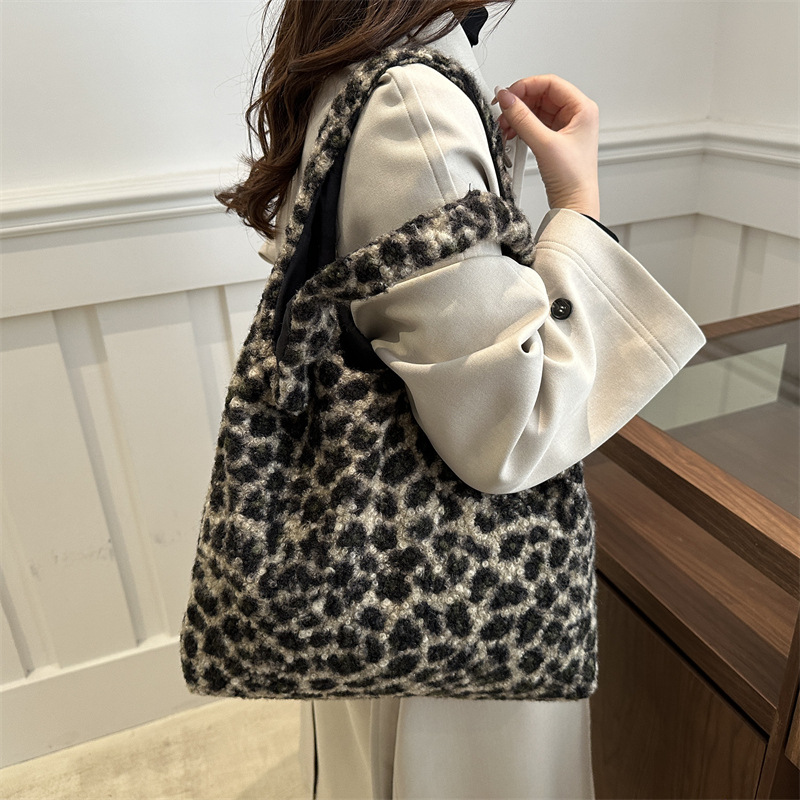 Pazy viento de gran capacidad estampado de leopardo bolso de lona de hombro nuevo estilo coreano bolso de ocio para trabajar